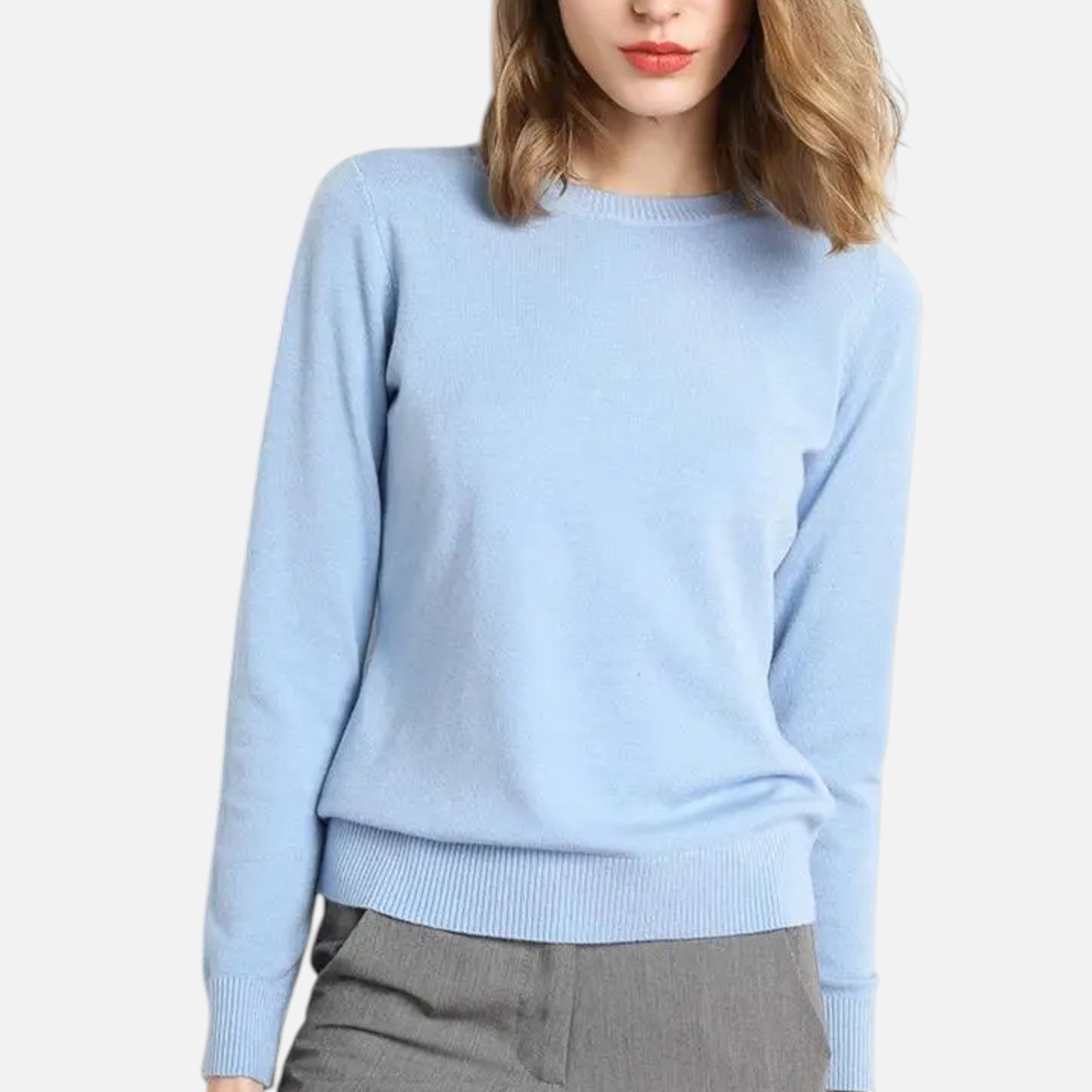 Soft Women’s Wool Sweater with Long Sleeves and Round Neck