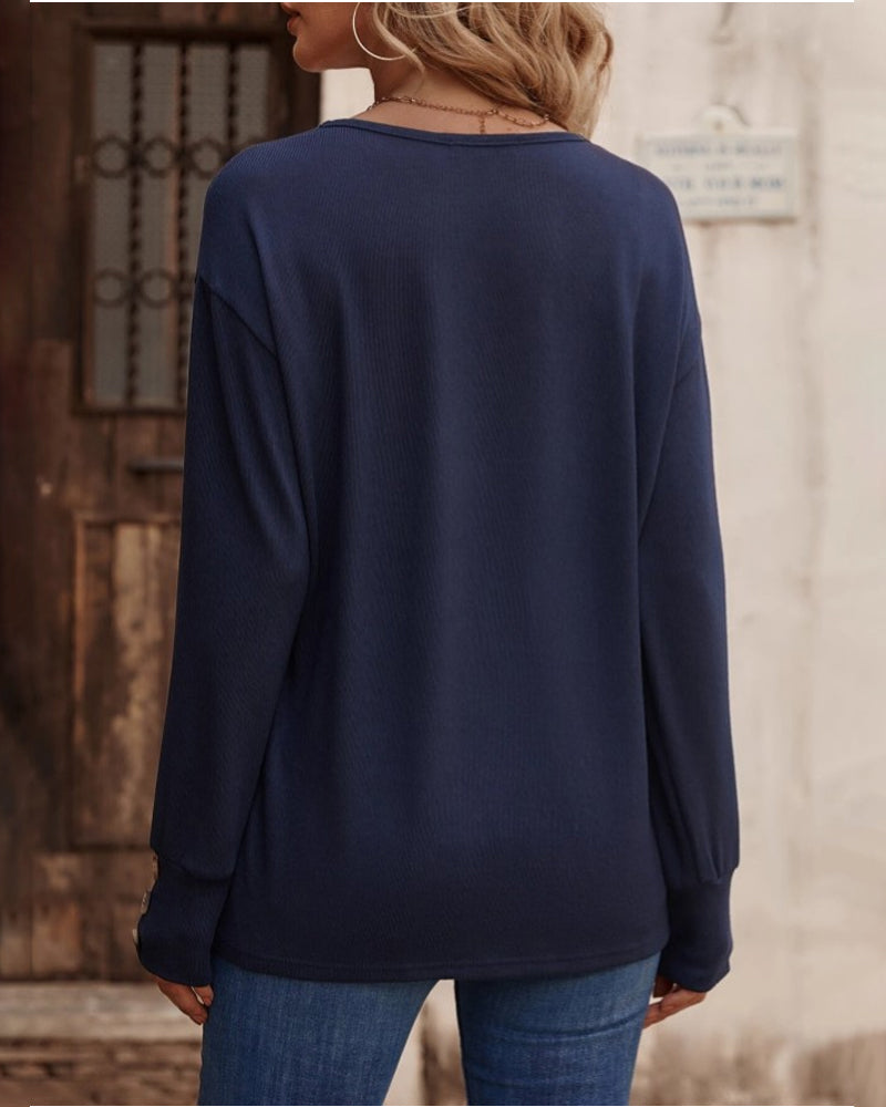 Soft Women’s V-Neck Sweater with Long Sleeves