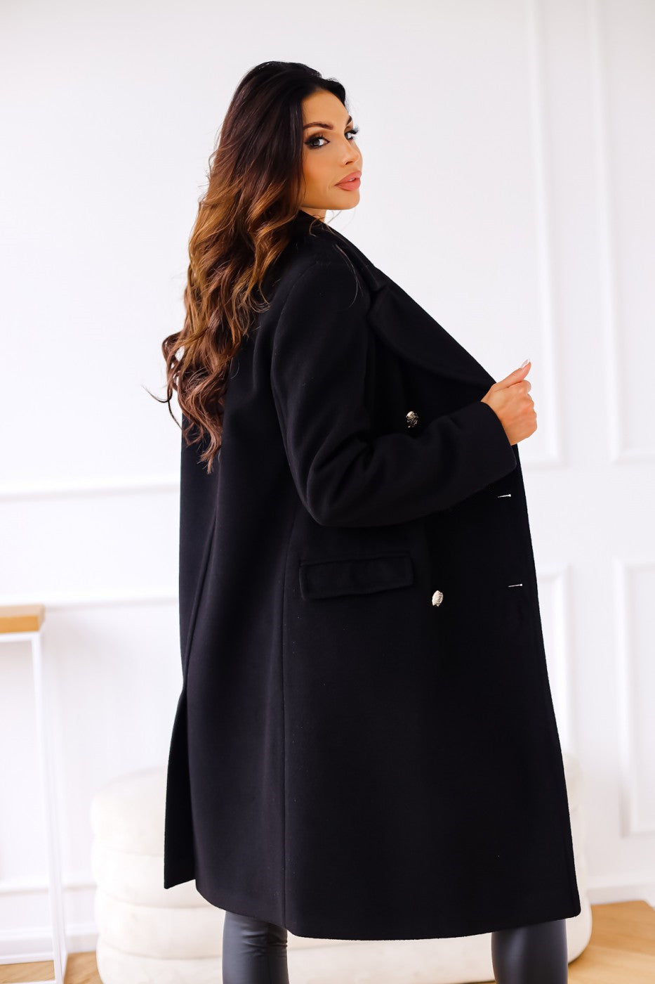 Elegant Long Tailored Wool Coat for Women with Button Detailing