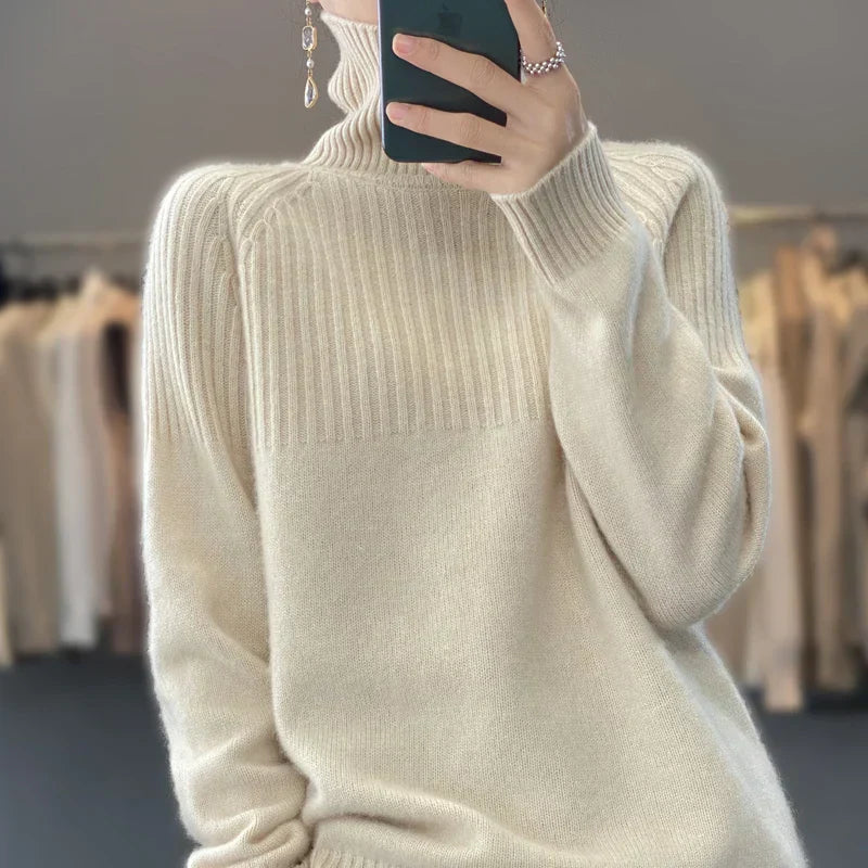Elegant Warm Women’s Turtleneck with Rib Details
