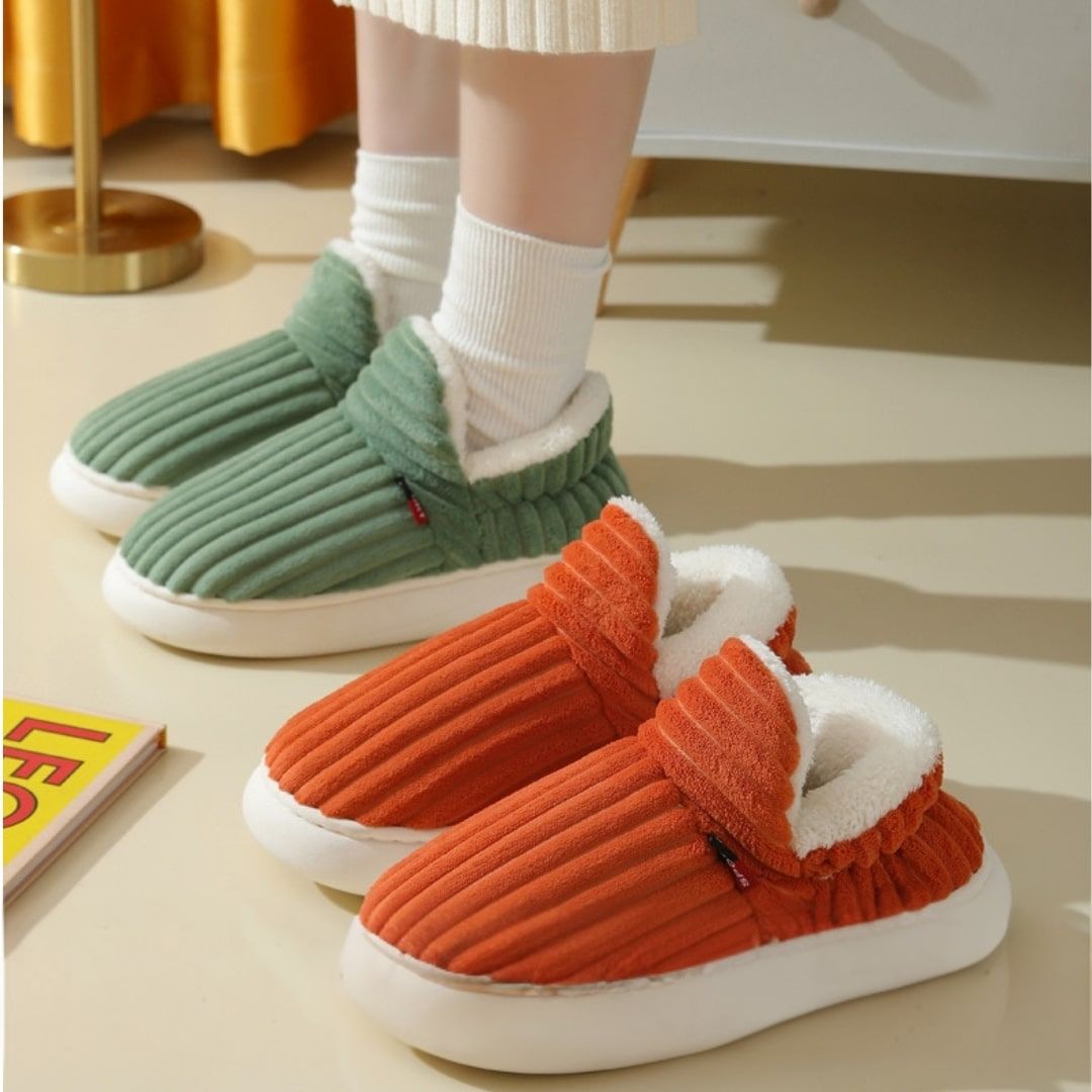 Winter Comfort Slippers with Ribbed Texture for Women