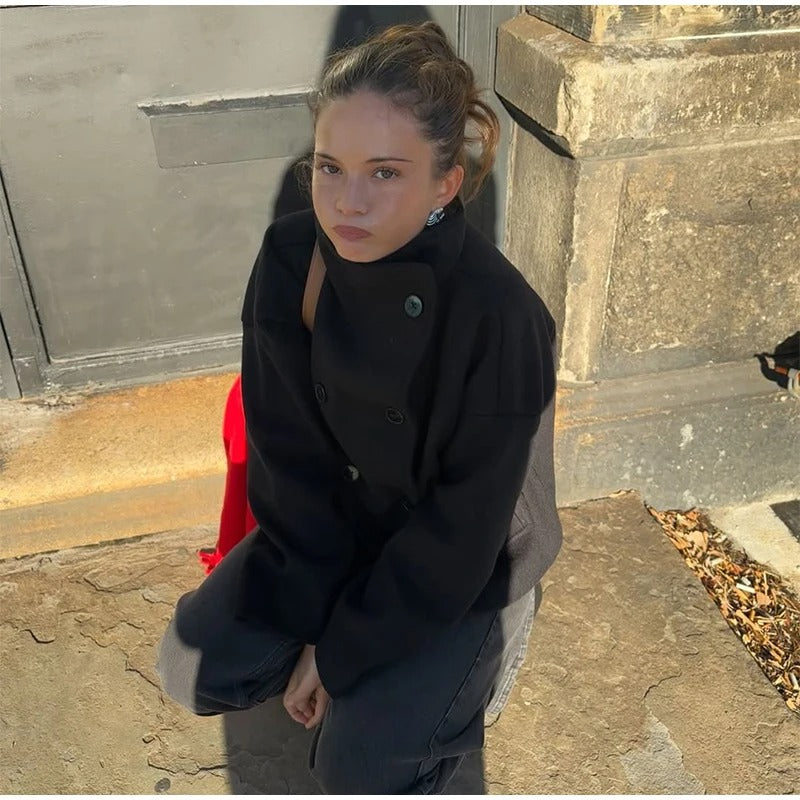 Stylish Women’s Coat with High Collar and Double-Breasted Design